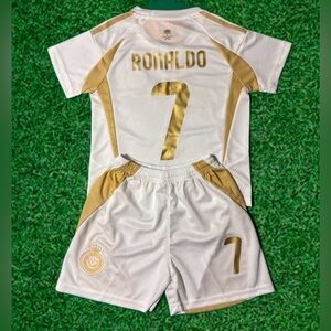 Ronaldo Al Nassr boys Size 28 Large Brand New soccer Jersey SHIPS FAST